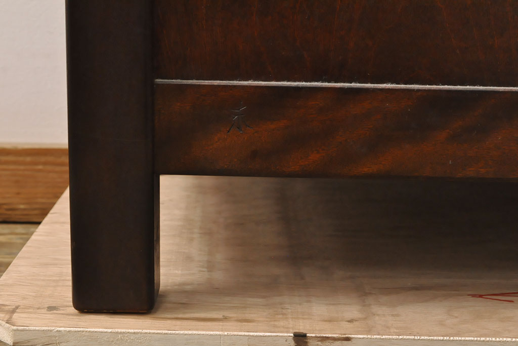 中古　松本民芸家具　シックな大人の空間を演出する羽根付ベンチ(二人掛けソファ、長椅子、二人掛けベンチ、板座)(R-052470)