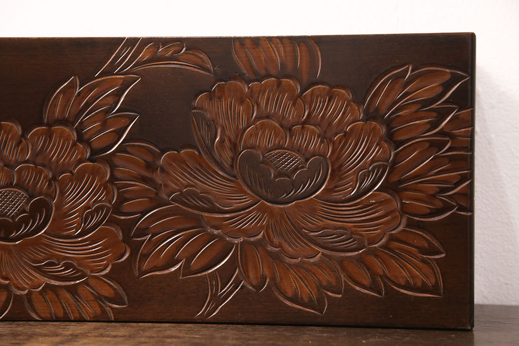 中古 伝統工芸 日光彫り 梅・牡丹・桜 それぞれの花の彫刻が美しく 