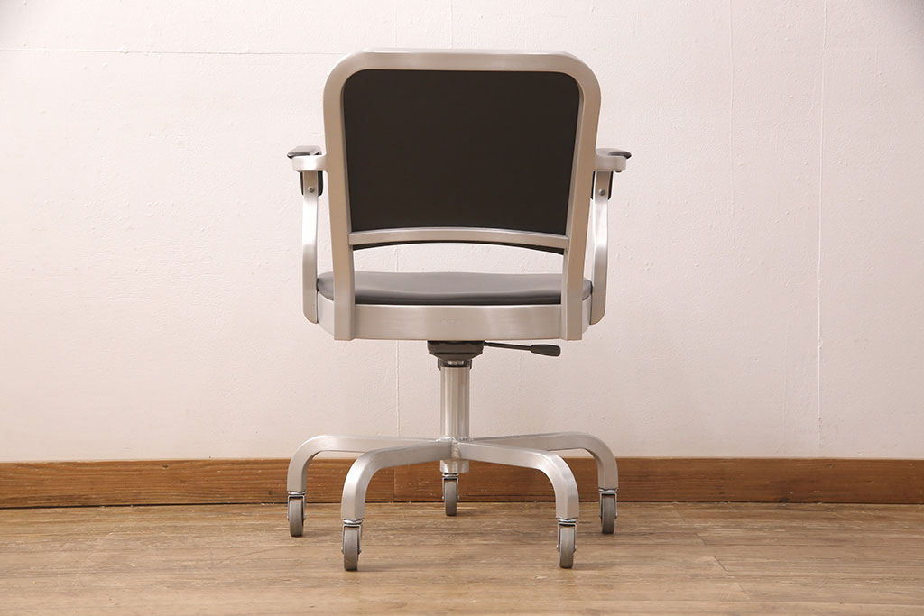 希少! 中古 美品 emeco(エメコ) 中古ではなかなかお目にかかれ 希少! 中古 美品 emeco(エメコ) 中古ではなかなかお目にかかれ