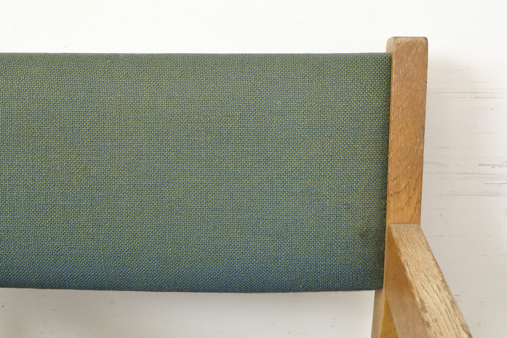 デンマークビンテージ　Hans J Wegner(ハンス・J・ウェグナー)　GETAMA(ゲタマ)　CONFERENCECHAIR　オーク材　洗練された佇まいが目を引くカンファレンスチェア(アームチェア、イス、椅子、ダイニングチェア、ヴィンテージ、北欧)(R-052634)