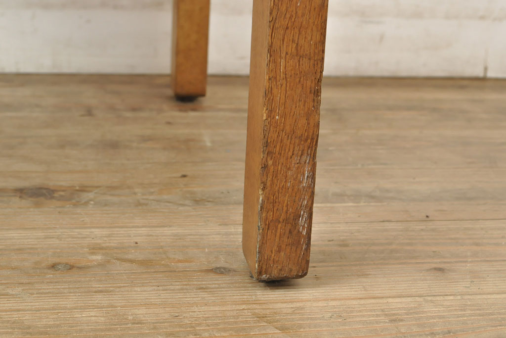 デンマークビンテージ　Hans J Wegner(ハンス・J・ウェグナー)　GETAMA(ゲタマ)　CONFERENCECHAIR　オーク材　洗練された佇まいが目を引くカンファレンスチェア(アームチェア、イス、椅子、ダイニングチェア、ヴィンテージ、北欧)(R-052634)