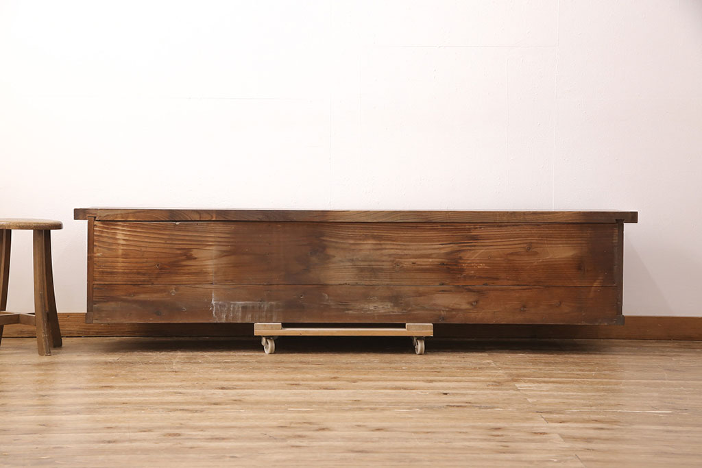 和製アンティーク　三方ケヤキ　極厚天板一枚板　激レアデザインの置き床(ローボード、テレビ台、収納棚、飾り棚、上り框)(R-052664)
