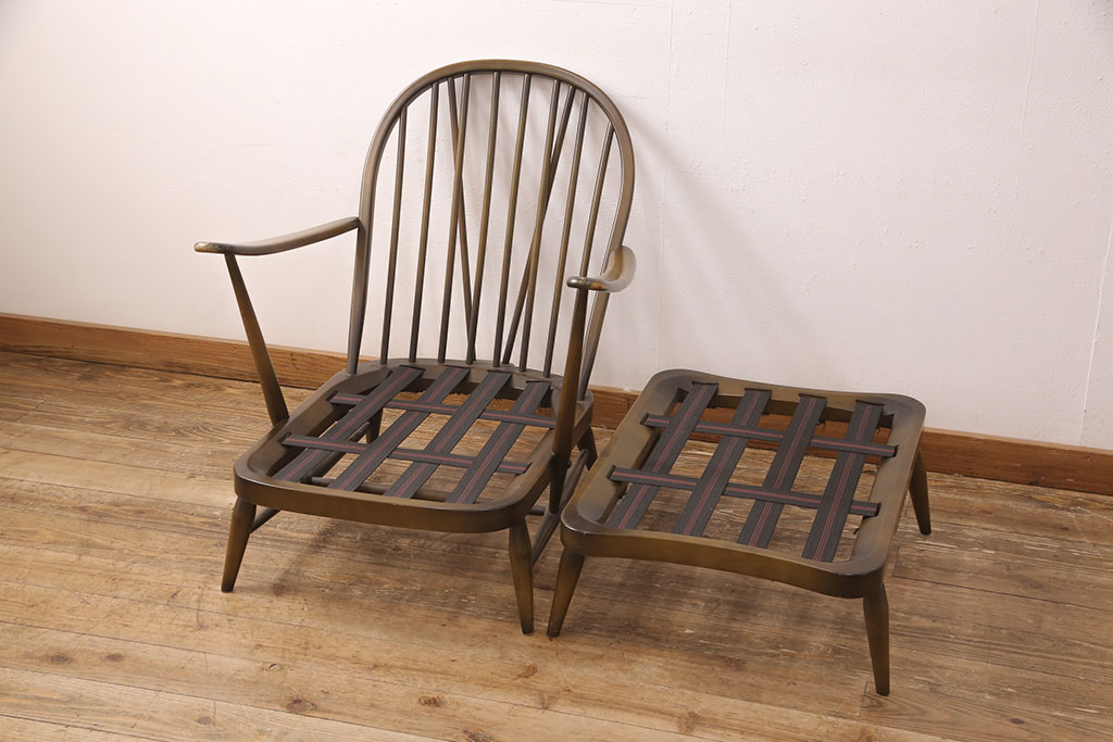 中古　美品　ERCOL(アーコール)　カントリーやナチュラルスタイルにぴったりな1人掛けソファ+オットマンセット(アームチェア、一人掛けソファ)(R-052704)