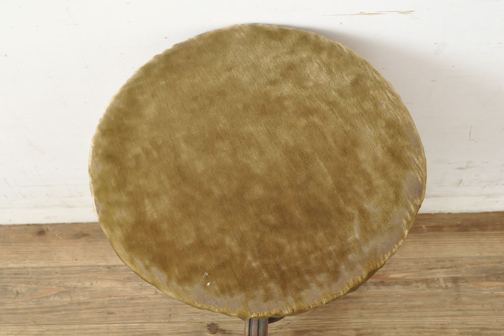 和製アンティーク　大正ロマン　ナラ材　重厚感のある凝ったつくりが魅力的なスツール(丸椅子、回転椅子、イス)(R-052721)