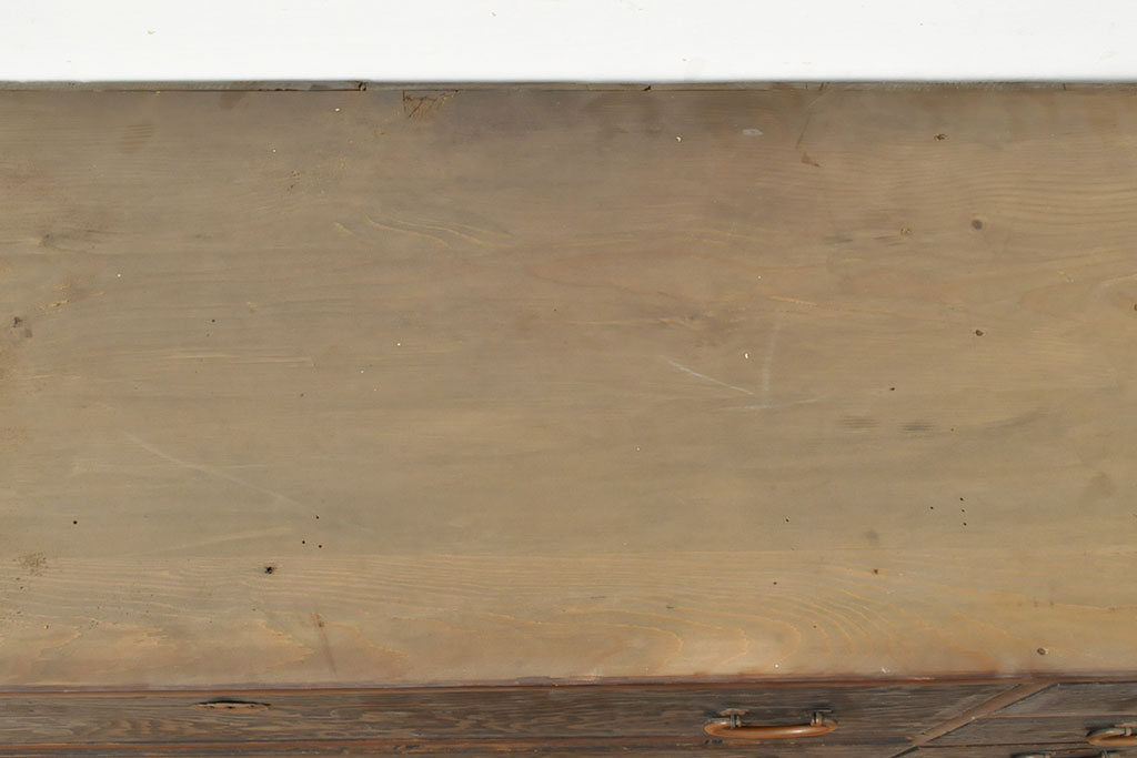 和製アンティーク　前面栗材　味のある佇まいが目を引く時代箪笥(たんす)ローボード(ローチェスト、引き出し、和箪笥)(R-052722)