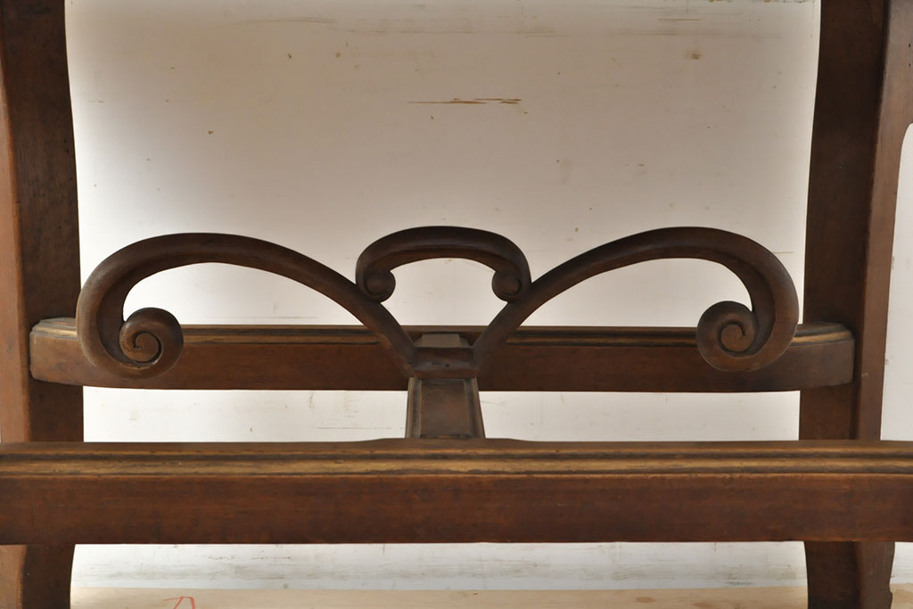 フランスアンティーク　激レアデザイン!　真鍮枠と木脚の組み合わせがおしゃれな、アイランドタイプガラスケース(ショーケース、店舗什器)(R-052729)