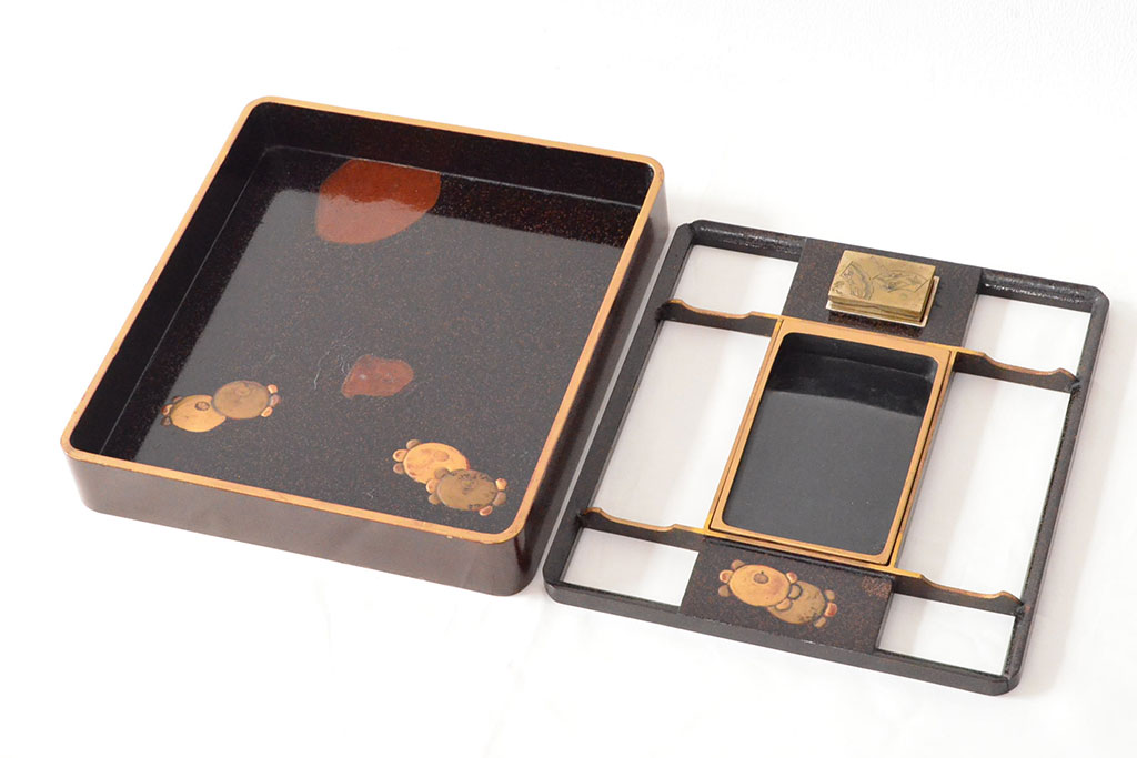 明治期　梨地螺鈿高蒔絵　鶏図　木製硯箱(漆器、書道具)(R-052792)