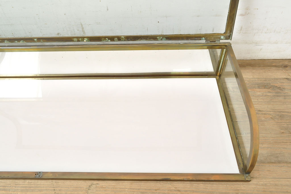 フランスアンティーク　真鍮枠がおしゃれなRガラス卓上ショーケース(ガラスケース、店舗什器)(R-052834)