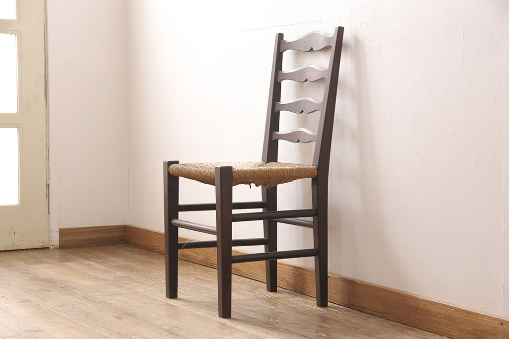 中古　松本民芸家具　#517型　背板のデザインがおしゃれなラッシチェア(ダイニングチェア、椅子)(定価約11万円)(R-052940)