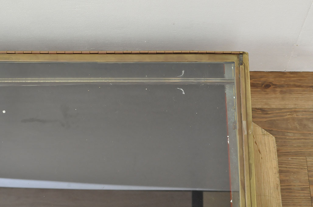 フランスアンティーク　真鍮枠　ジュエリーケースとしてもおすすめな卓上ガラスケース(ショーケース、店舗什器)(R-052978)