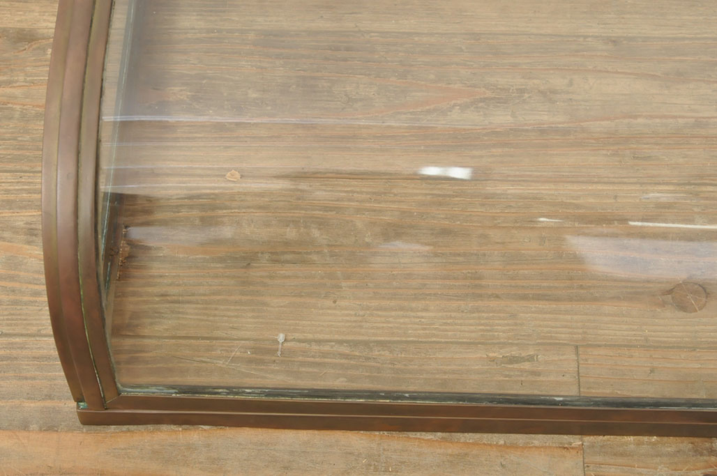 フランスアンティーク　真鍮枠がおしゃれなRガラスの卓上ガラスケース(ショーケース、店舗什器)(R-052980)