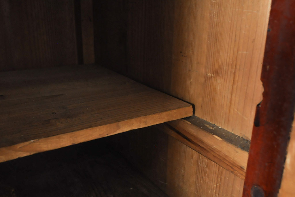 和製アンティーク　和モダンなお部屋にぴったりのツートンカラーが目を引く重ね水屋箪笥(収納棚、戸棚、食器棚、キャビネット)(R-053023)