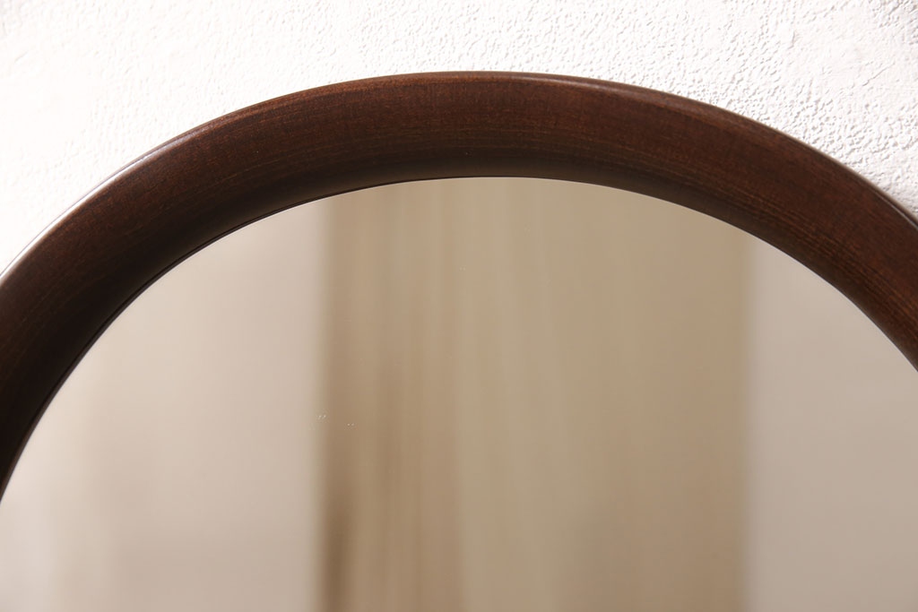 中古　秋田木工　ラウンド型でシンプルなつくりが取り入れやすいウォールミラー(鏡)(R-053066)