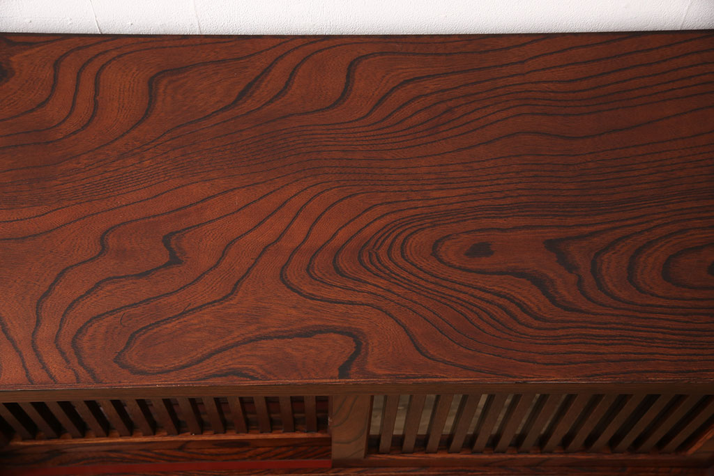 中古　美品　伝統民芸家具　迫力のある杢目が魅力的な岩谷堂箪笥サイドボード(引き出し、収納棚、キャビネット)(R-053080)