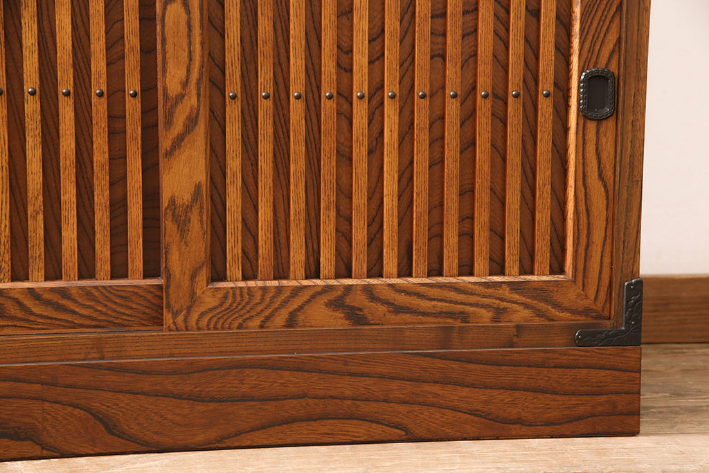 中古　岩谷堂箪笥　No.96　雪国　和モダンの空間づくりにもおすすめ!格子戸が魅力的な食器棚(茶箪笥、茶棚、収納棚)(定価約62万円)(R-053145)