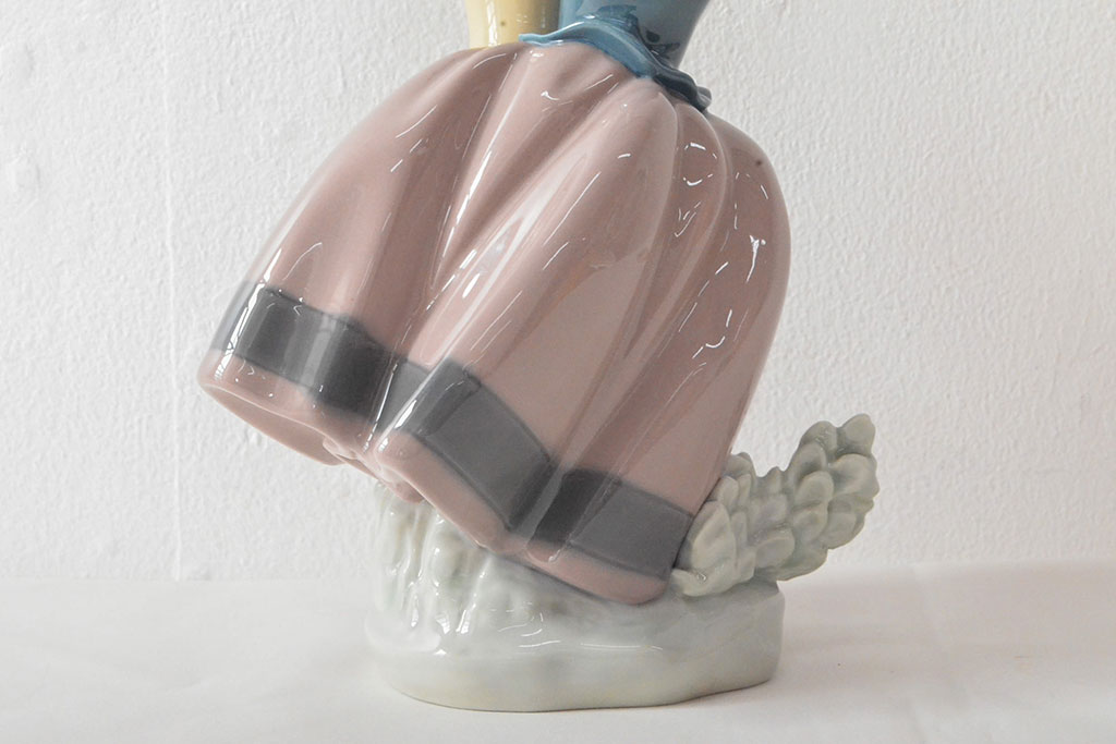 リヤドロ(LLADRO)　甘い花の香り　リンダ　春が来た　2点セット(フィギュリン)(R-053147)