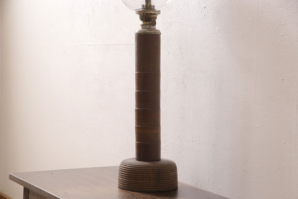 和製アンティーク　明治大正期　ケヤキ材の土台に竹の支柱がノスタルジックな雰囲気を醸し出すオイルランプ(卓上ランプ、灯油ランプ)(R-053334)