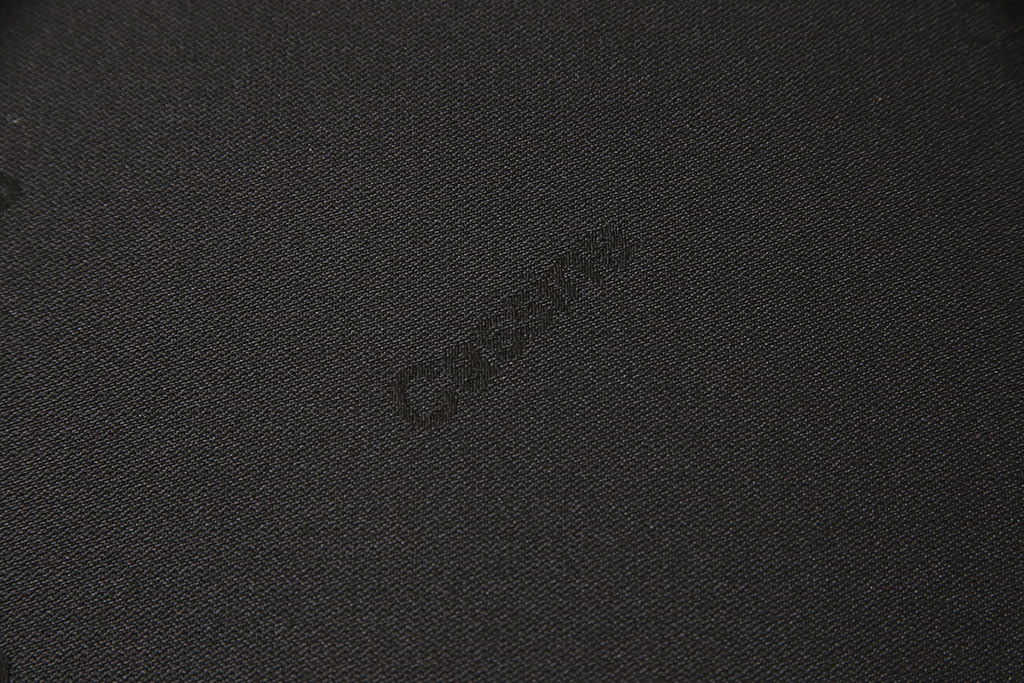 中古　超美品　Cassina(カッシーナ)　MARALUNGA(マラルンガ)　F1ランク革　ブラックカラーが高級感を高めるオットマン(フットスツール、椅子、スツール)(R-053371)