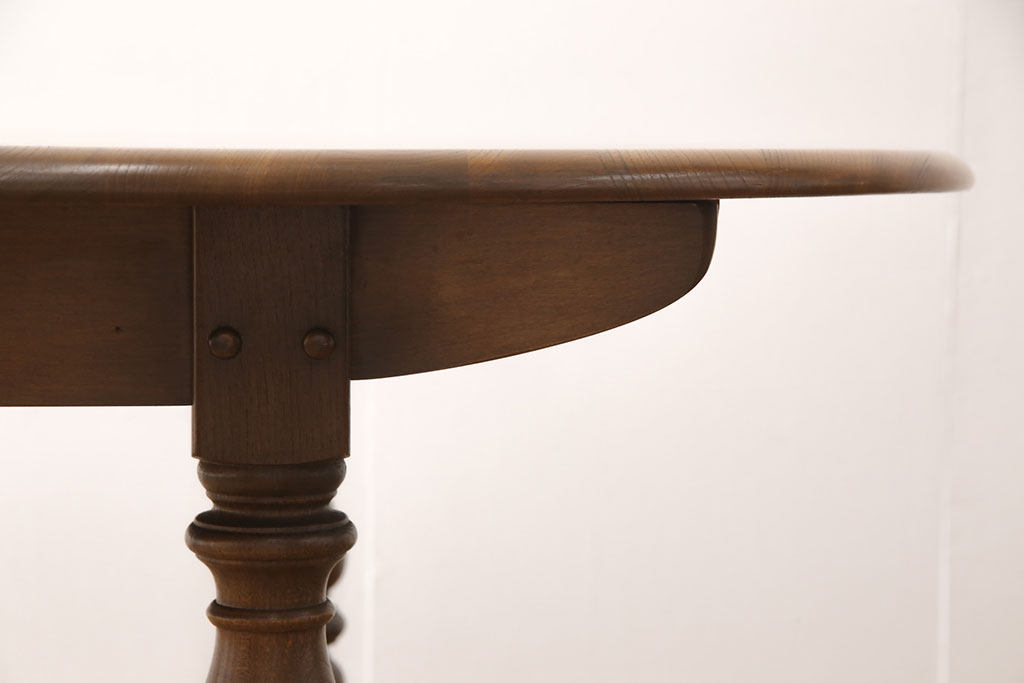 イギリスビンテージ　美品　ERCOL(アーコール)　ニレ材　クラシカルな雰囲気漂うドローリーフテーブル(エクステンションテーブル、ダイニングテーブル、ヴィンテージ)(R-053490)