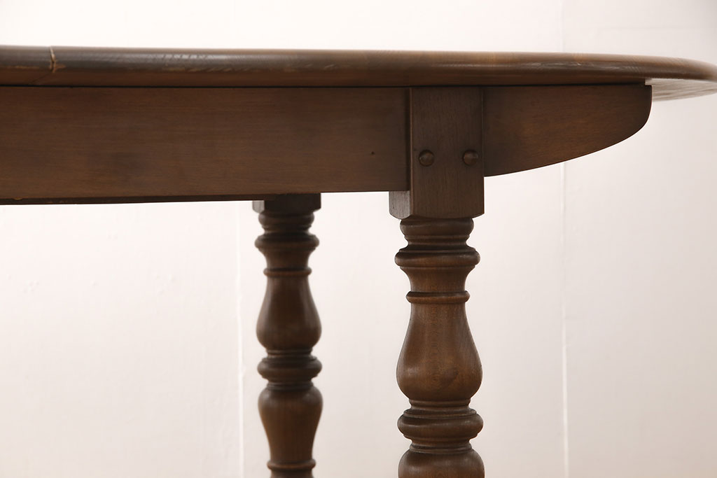 イギリスビンテージ　美品　ERCOL(アーコール)　ニレ材　クラシカルな雰囲気漂うドローリーフテーブル(エクステンションテーブル、ダイニングテーブル、ヴィンテージ)(R-053490)